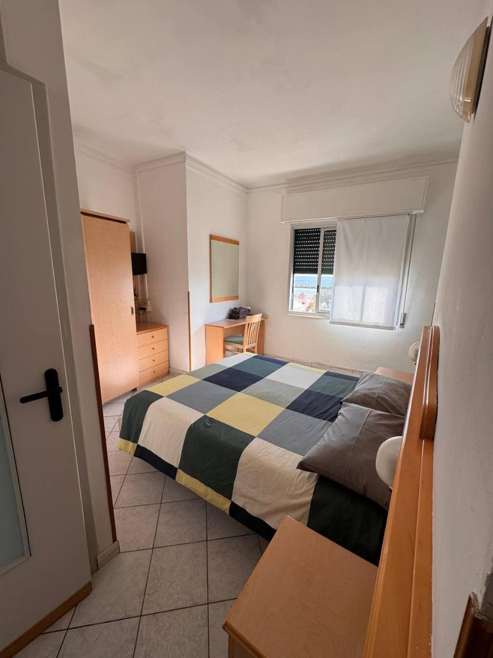 Hotel Ideal Arma di Taggia Exterior foto